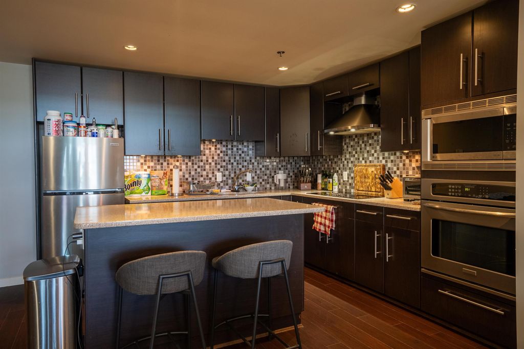 listing image 1105265836104329130