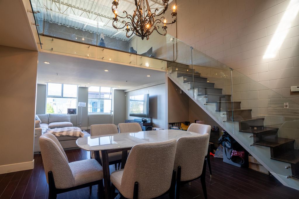 listing image 1101523528955166858