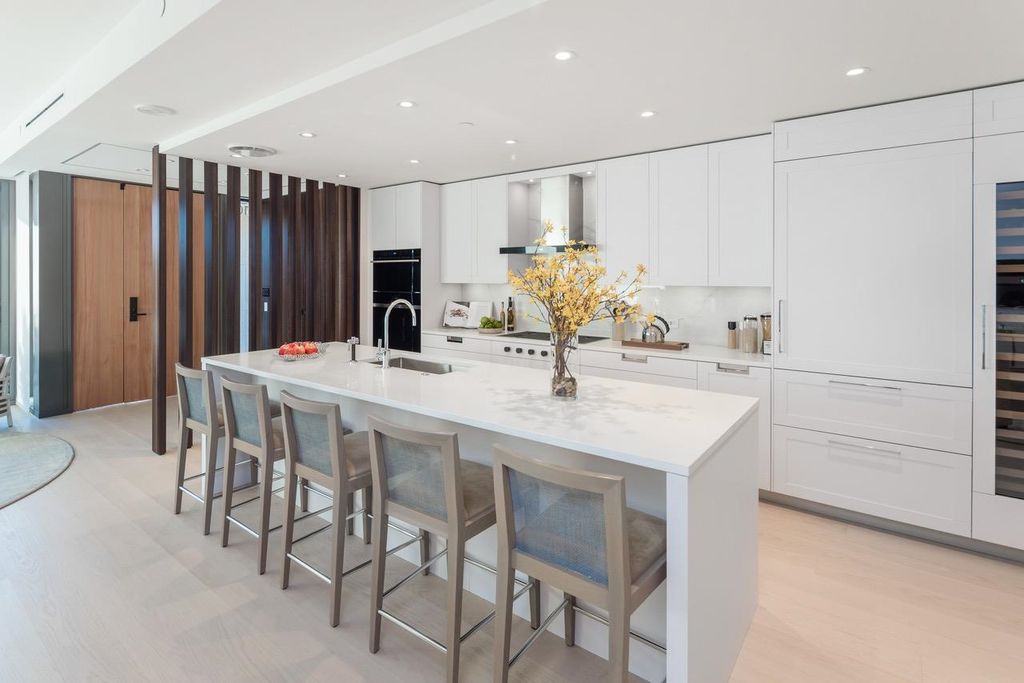 listing image 1103577992938632811
