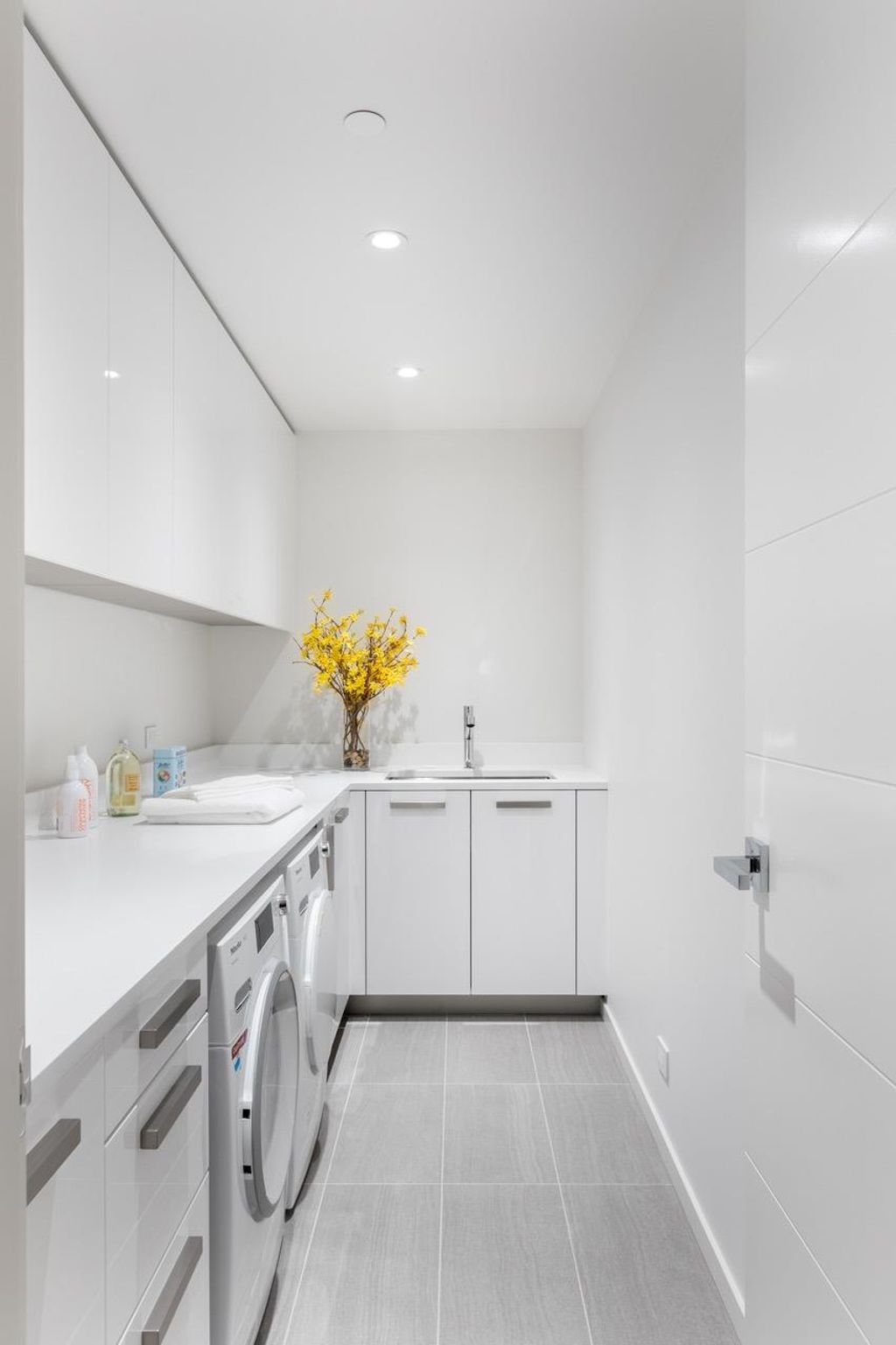 listing image 1106715114234169386