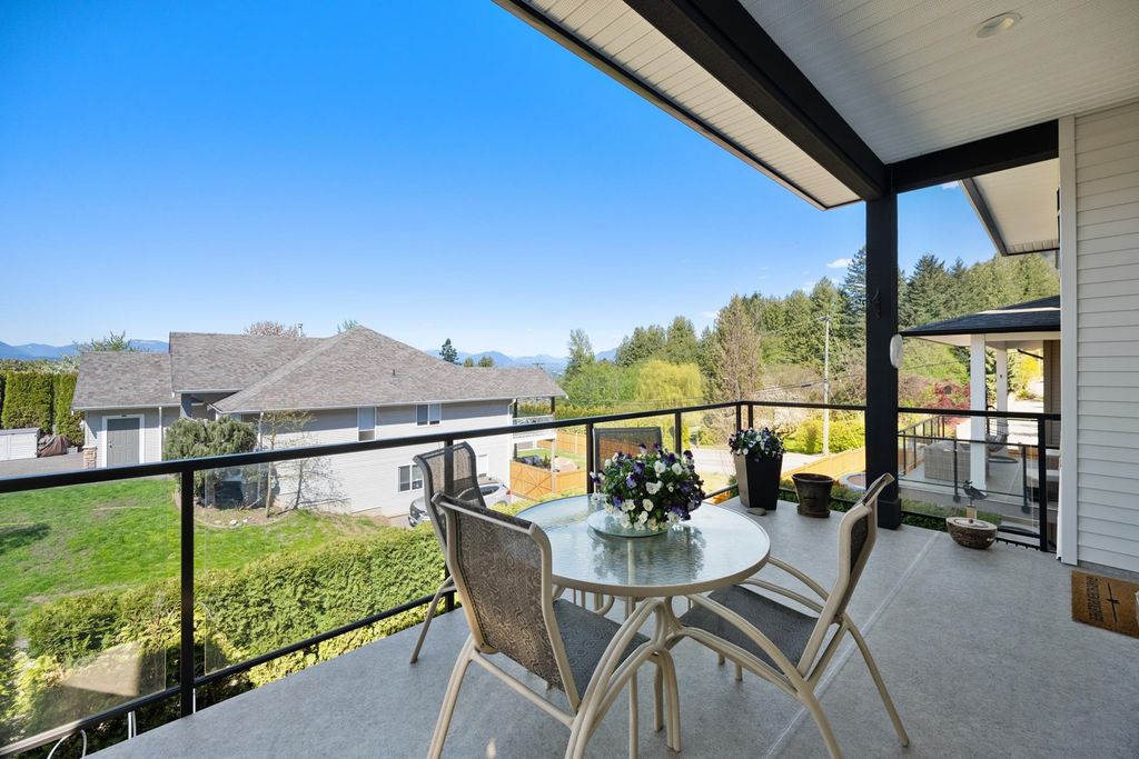 listing image 1100217274473975393