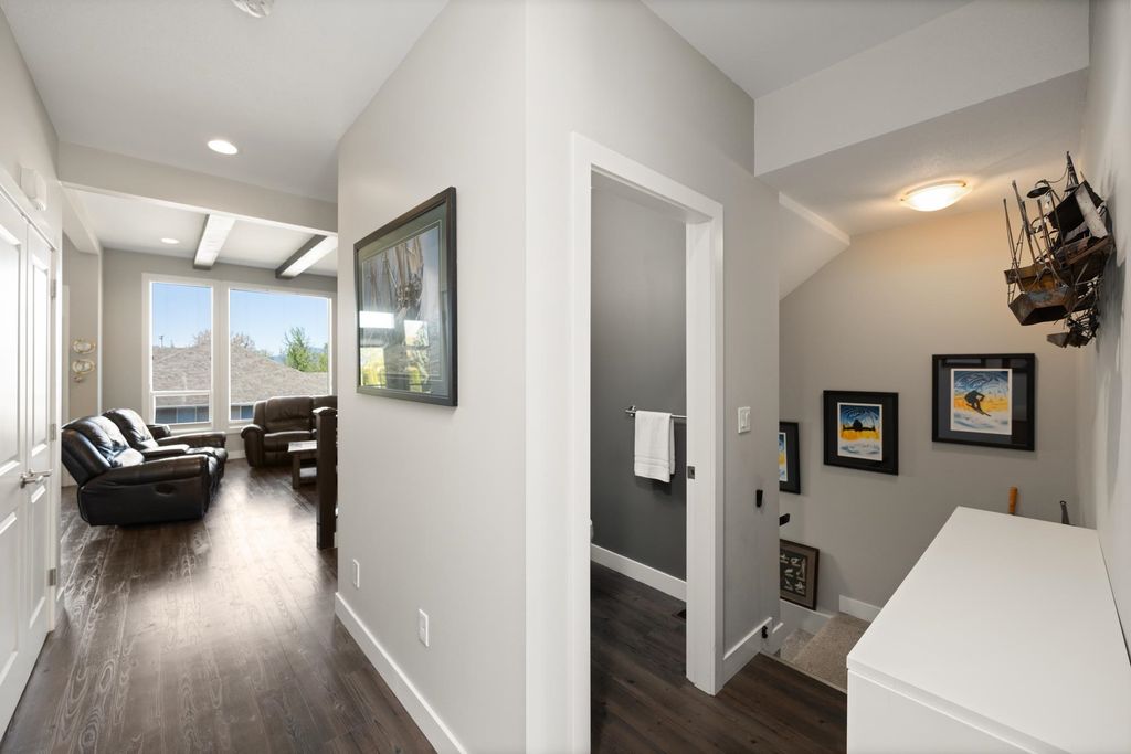listing image 1107798925574172043