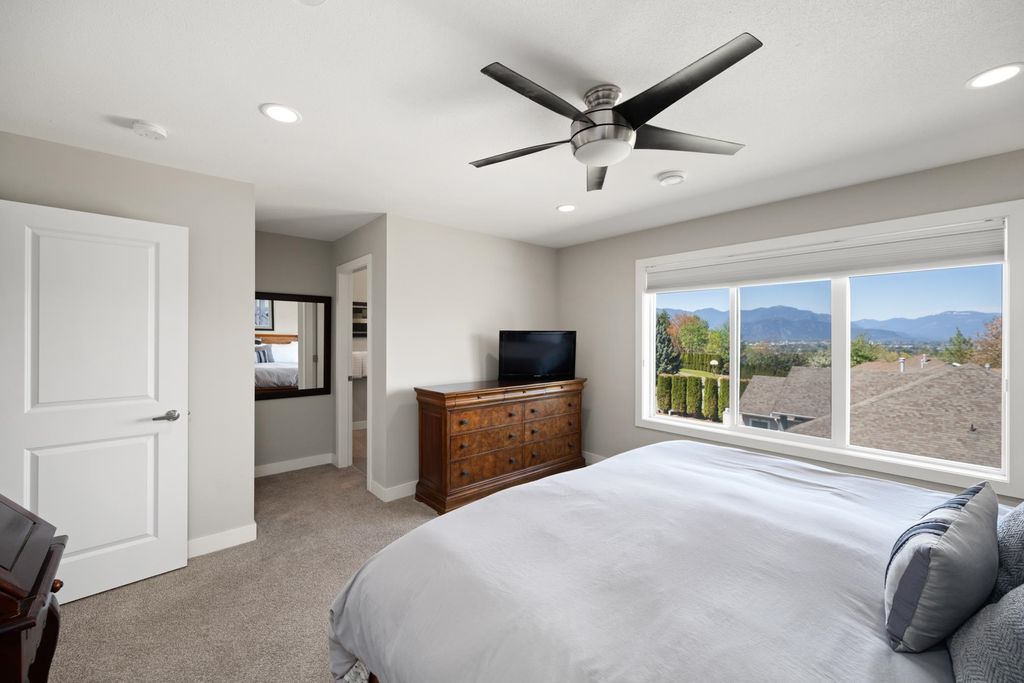 listing image 1101543760979363958