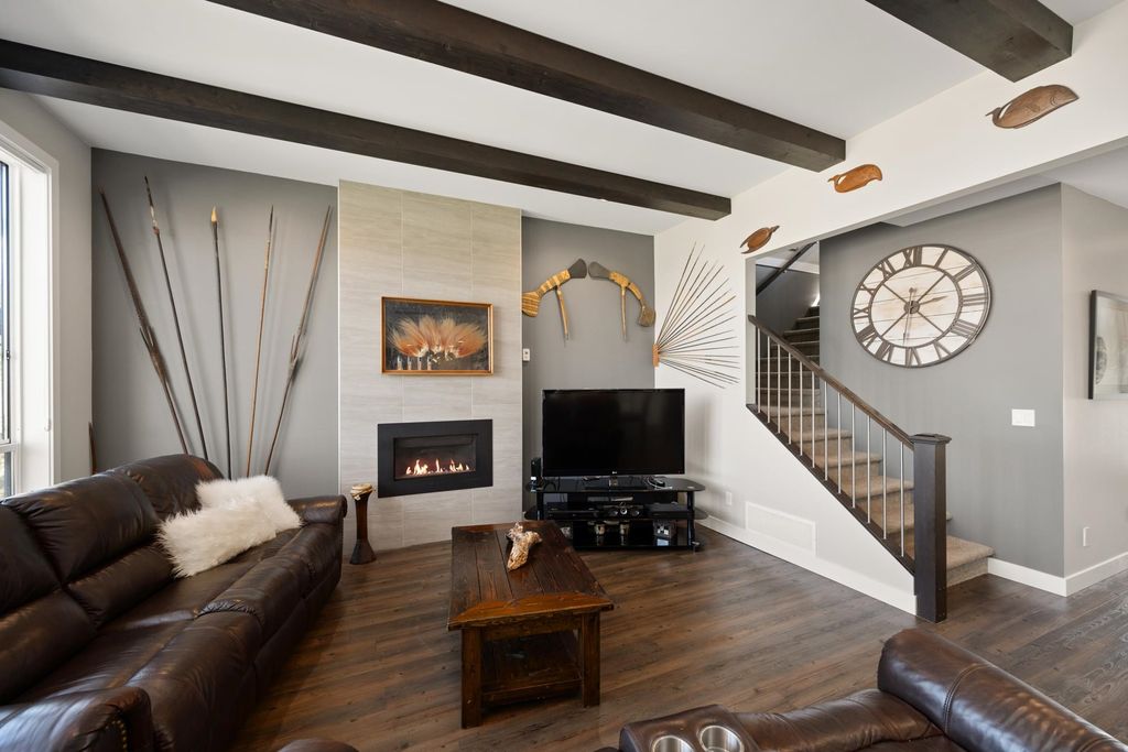 listing image 1108655083459396634