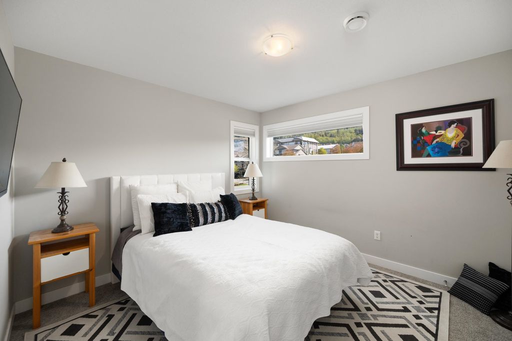 listing image 1103673006719704501