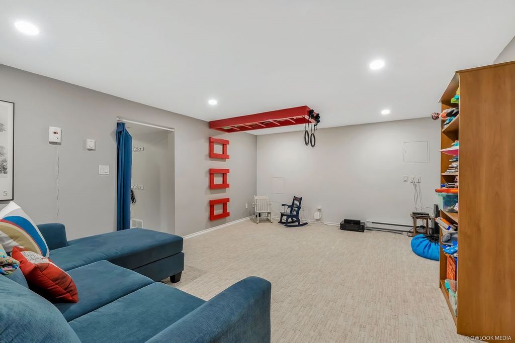 listing image 1108474083384231157