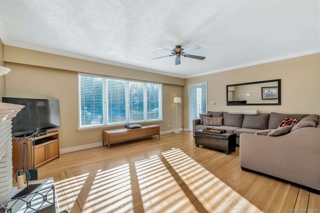 listing image 1102016307515476213