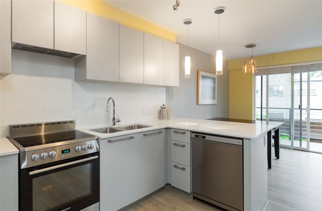 listing image 1108490246236937773