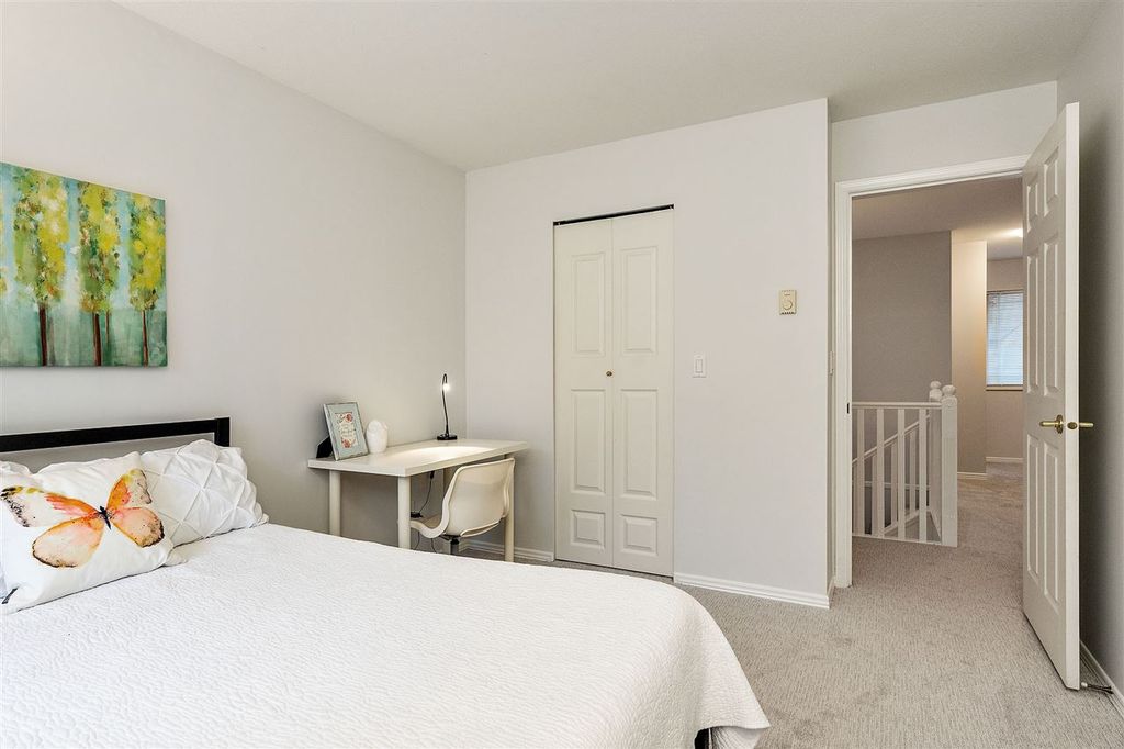 listing image 1105114799573655538