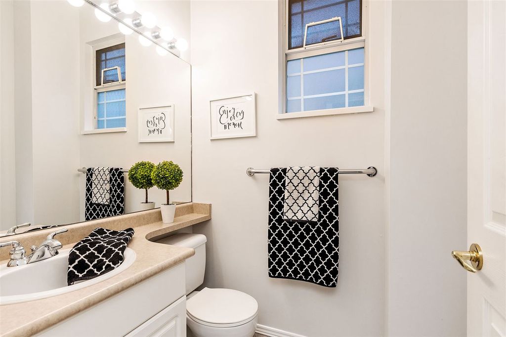 listing image 1101678372324873876