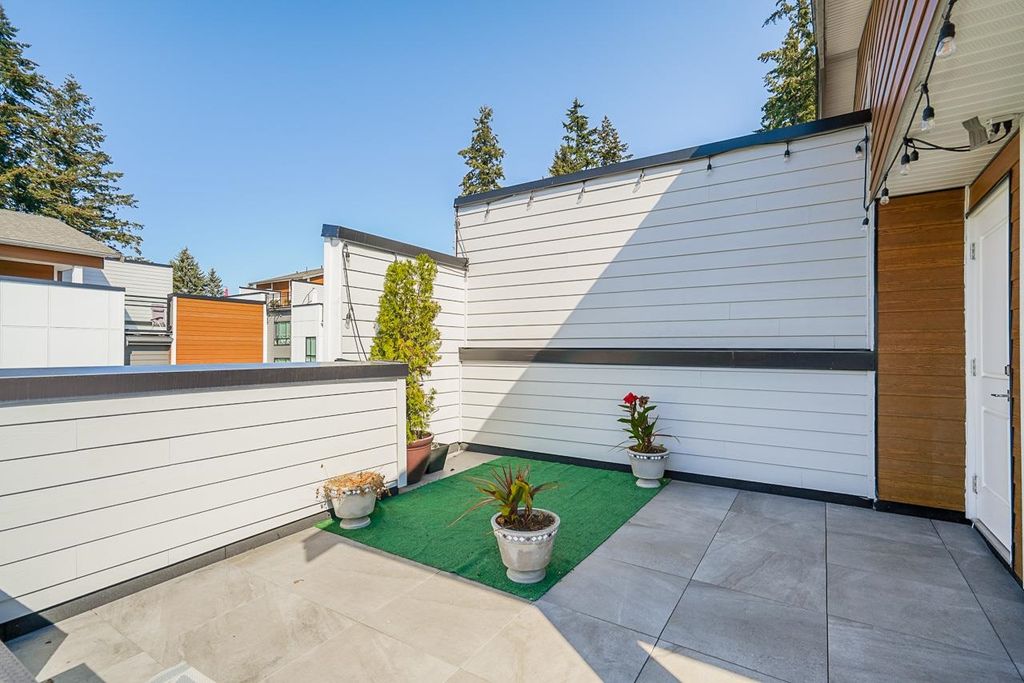 listing image 1106049307133738513