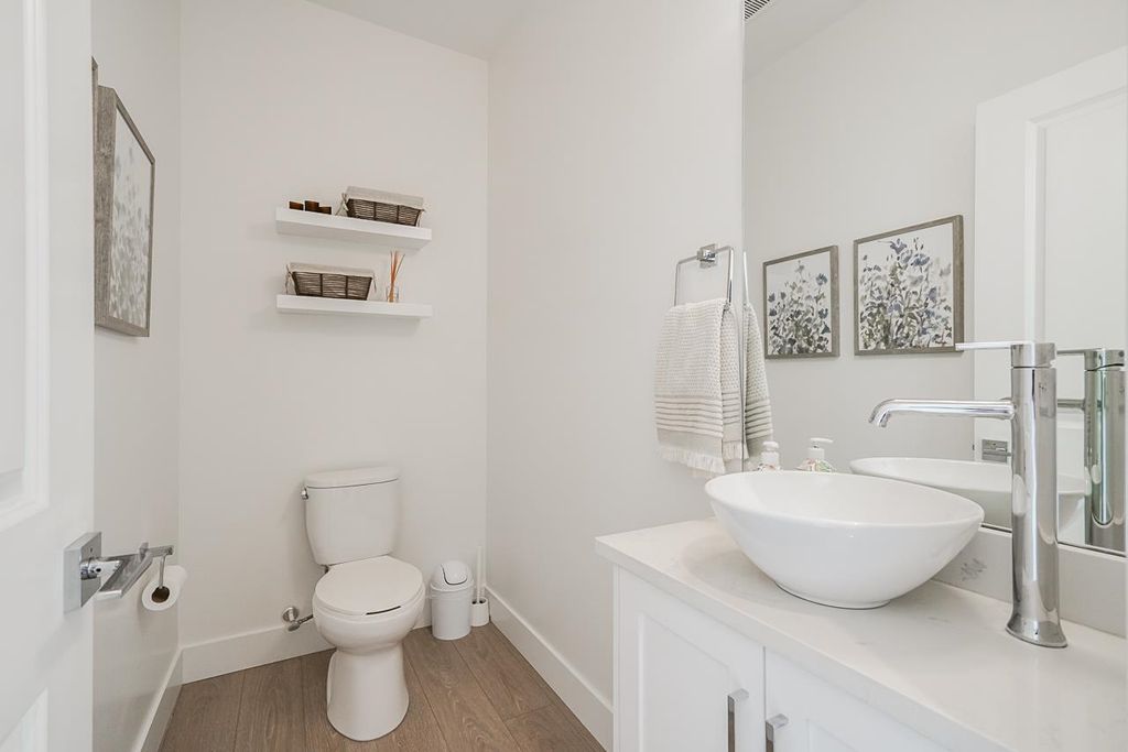 listing image 1103294541104435074