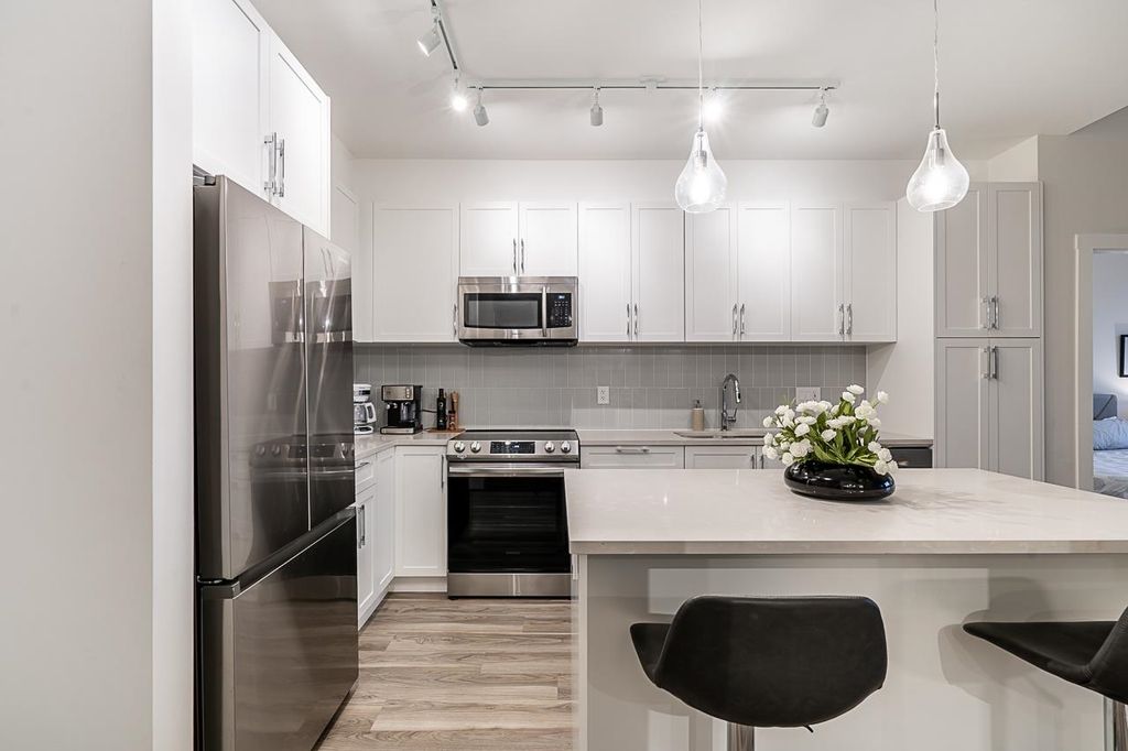 listing image 1105567539031455517