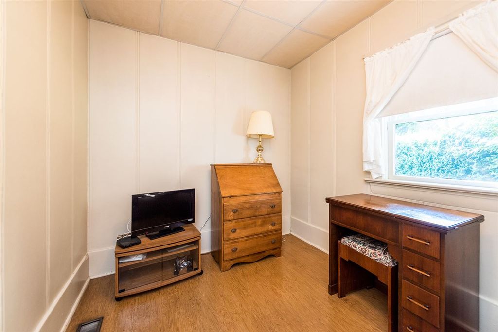 listing image 1103107444206965349