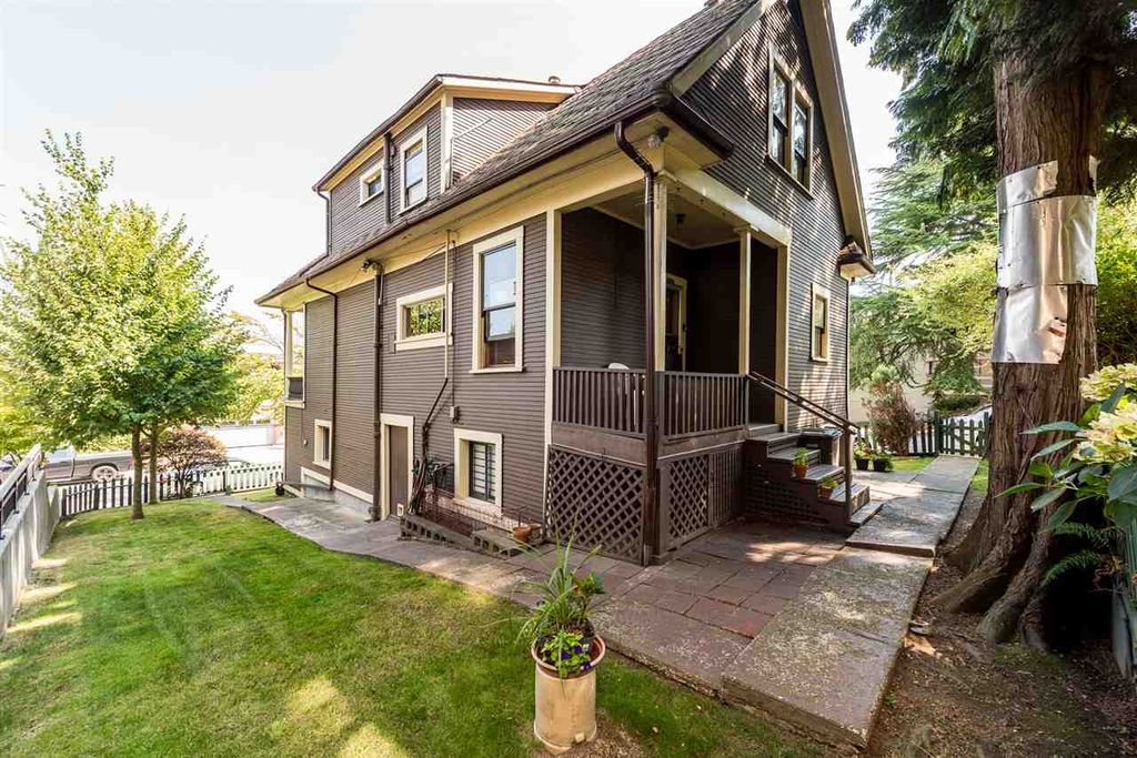 listing image 1100108791815682050