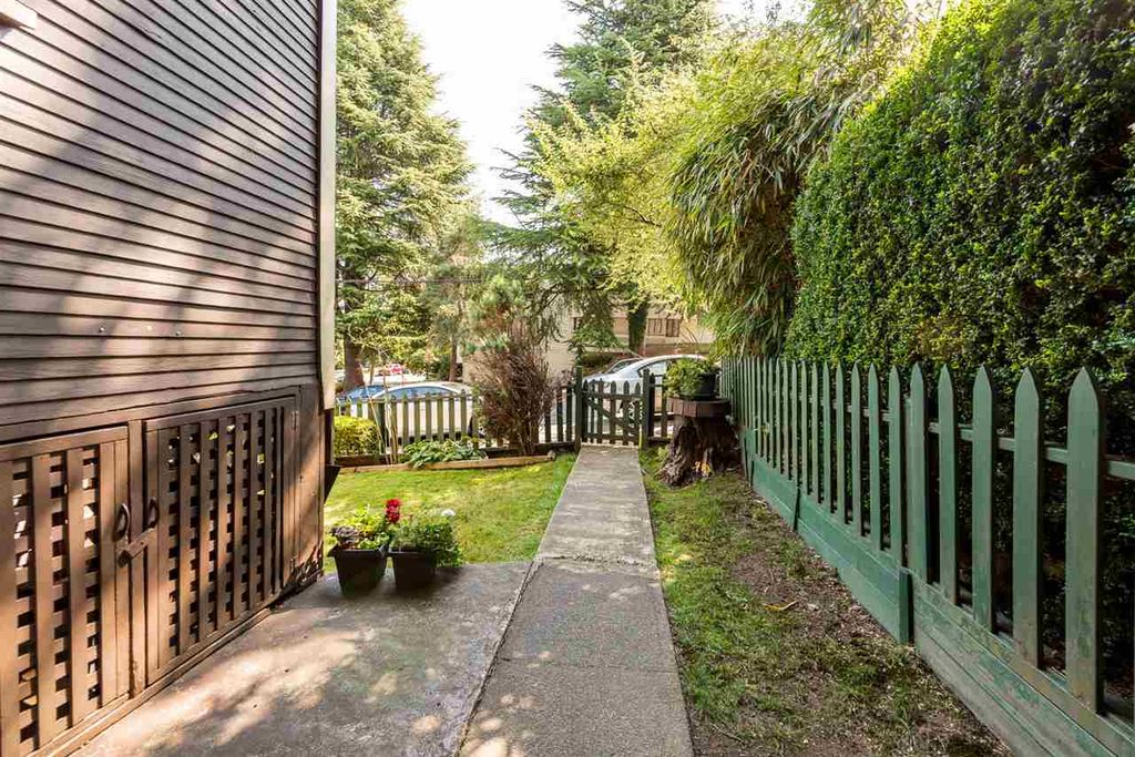 listing image 1105946386556073971