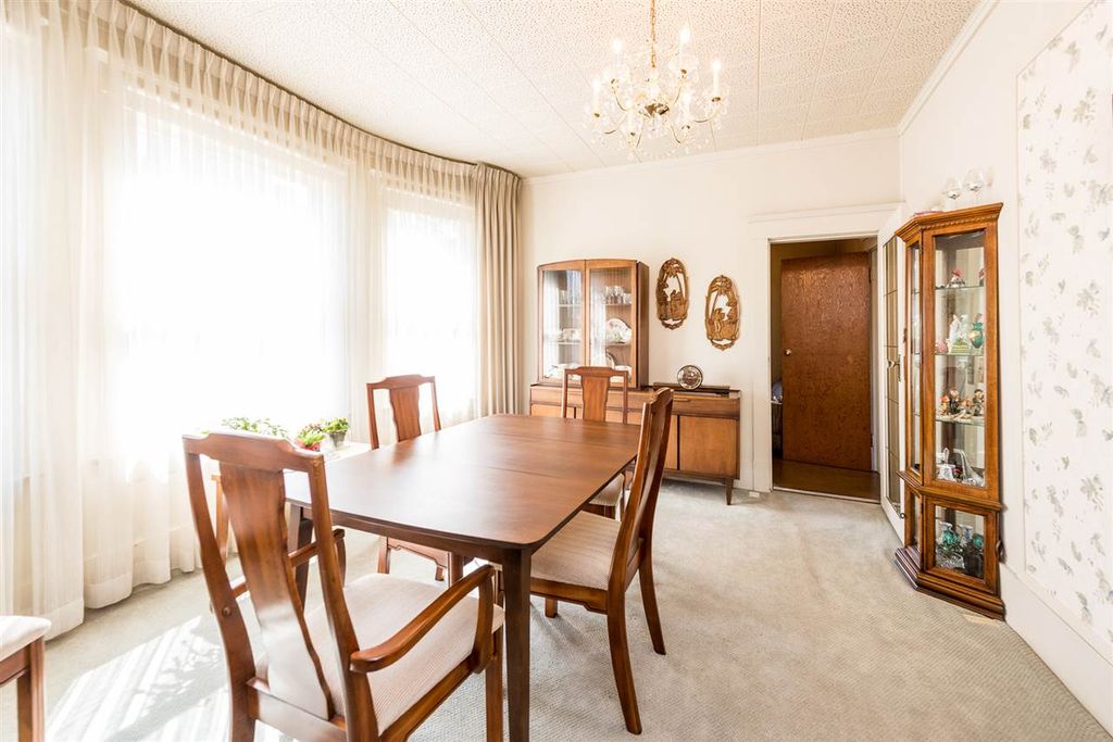 listing image 1102717550787915330