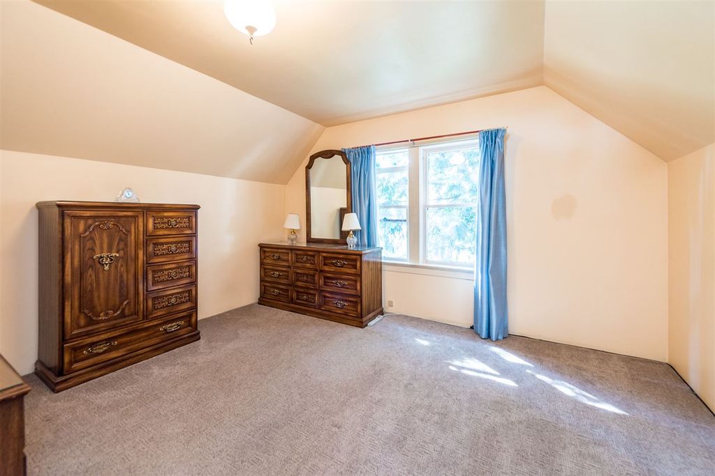 listing image 1102163725395796555