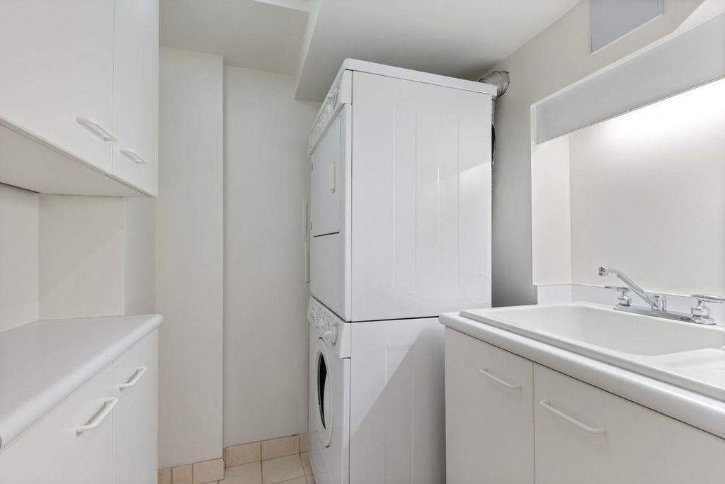 listing image 1100503829524748729