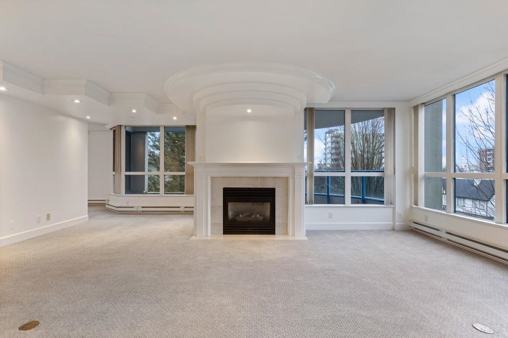 listing image 1105673461496954273
