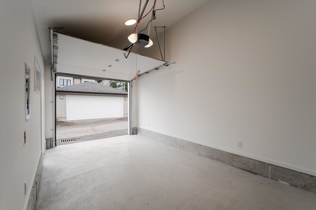 listing image 1109239904078209052