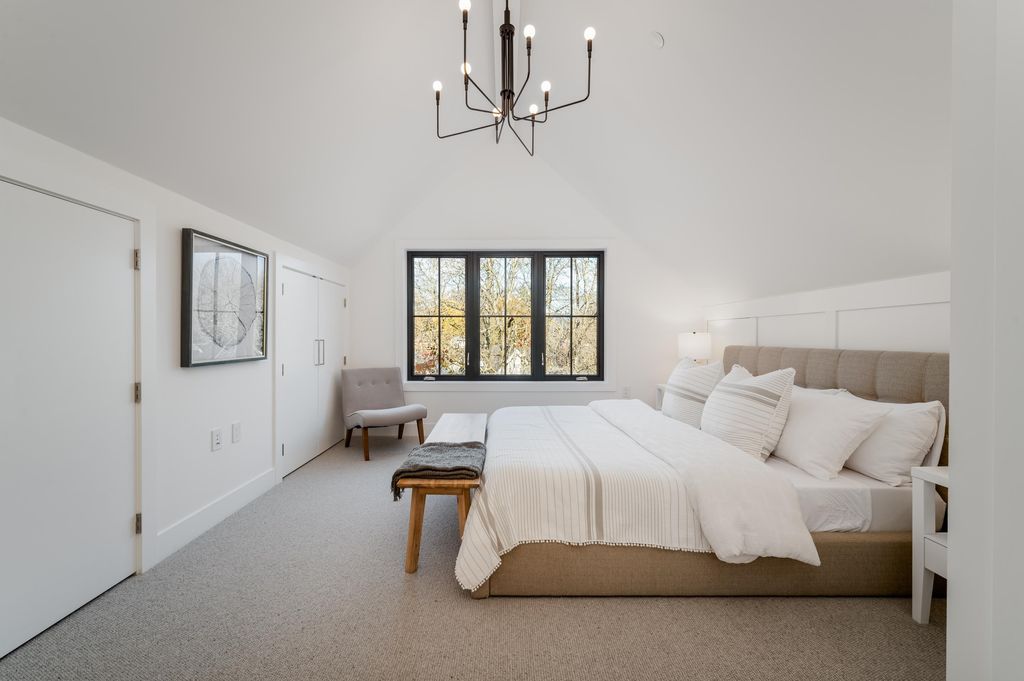 listing image 1107102747639700862