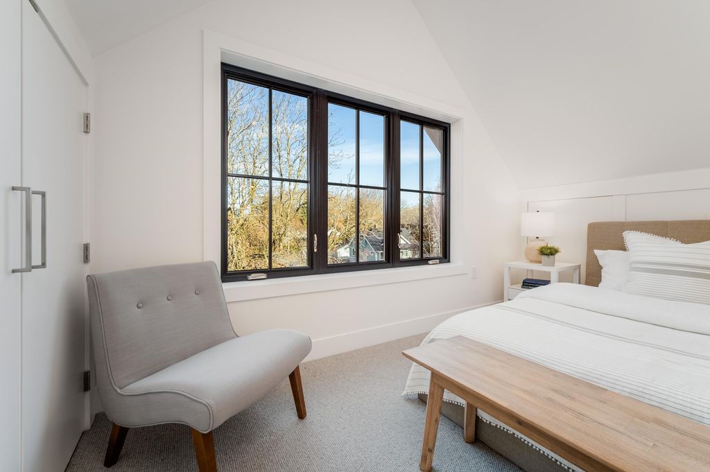 listing image 1104641639072104880