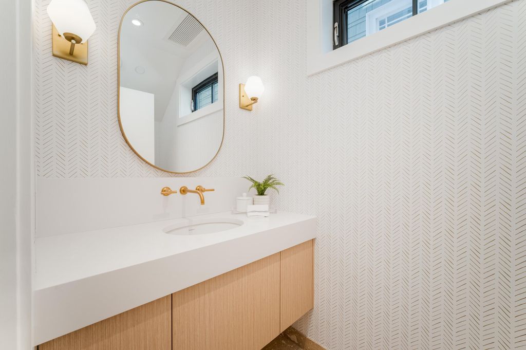 listing image 1103282916009357159