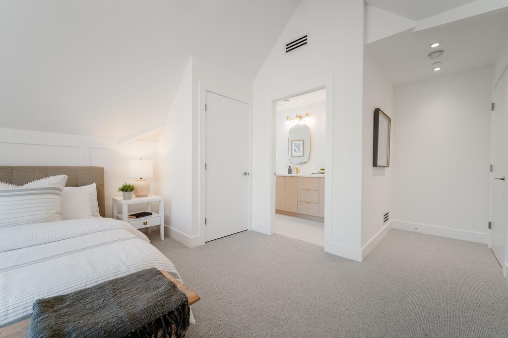 listing image 1109626154518152438