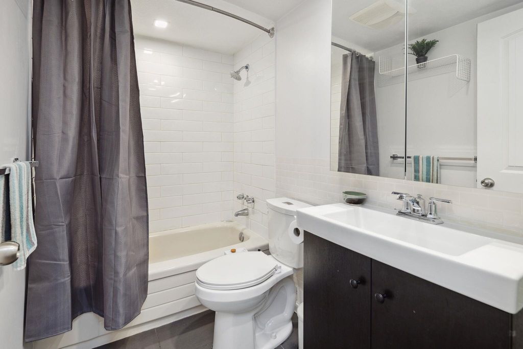 listing image 1109306303301145035
