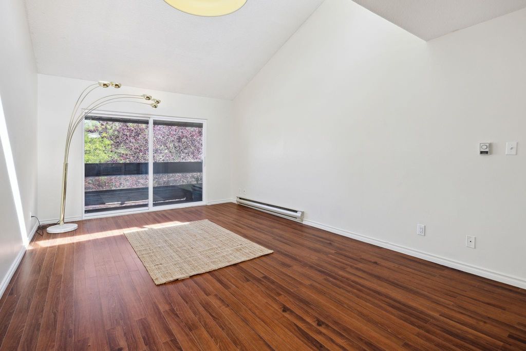 listing image 1109181712751214501
