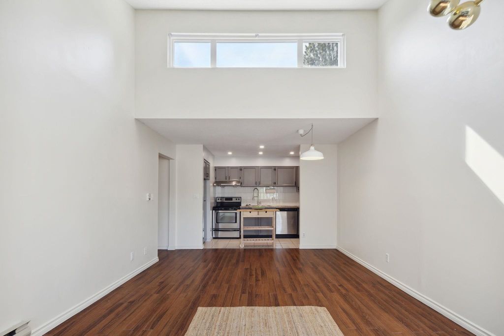 listing image 1104373845246482337