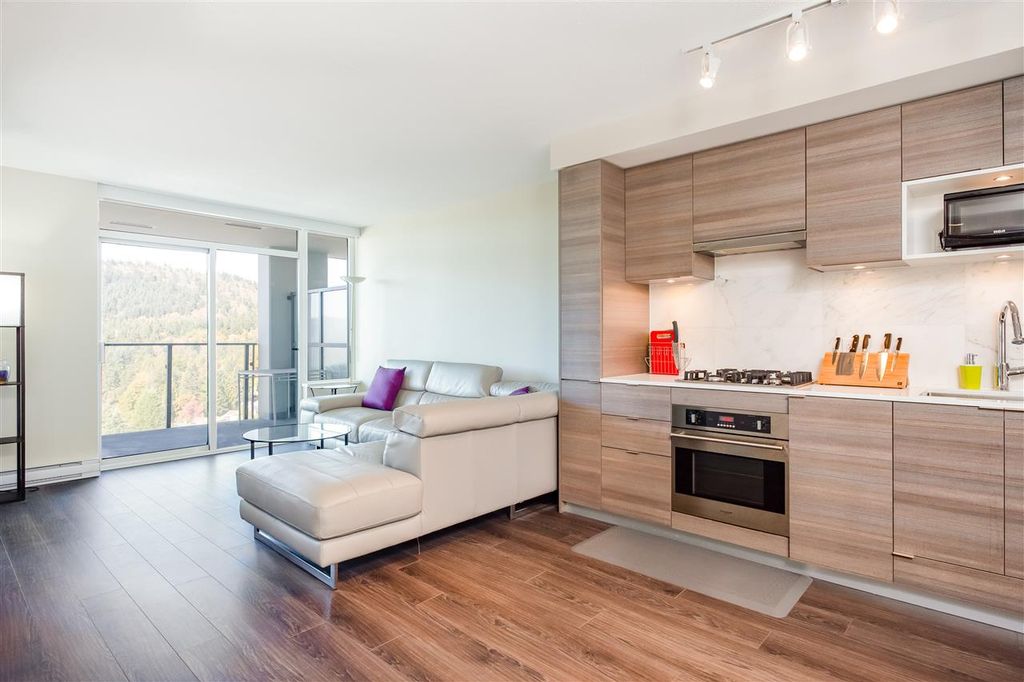 listing image 1107402614459444384