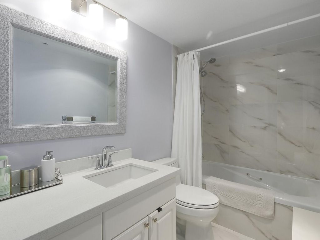 listing image 1106832721592638789
