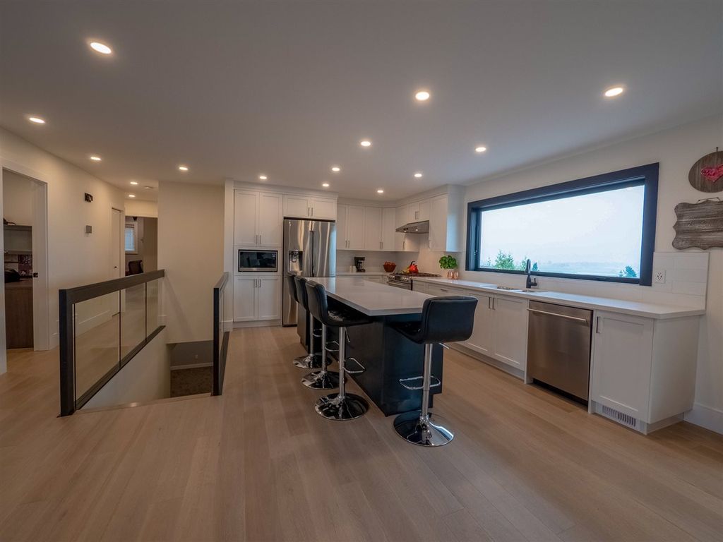 listing image 1104306668590812302