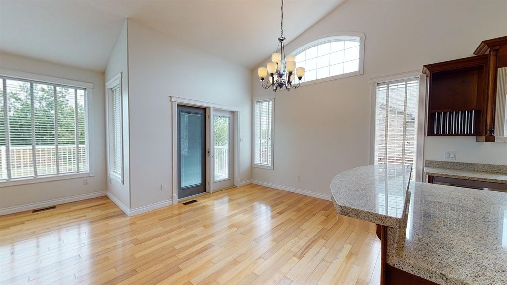 listing image 1102434142148172550