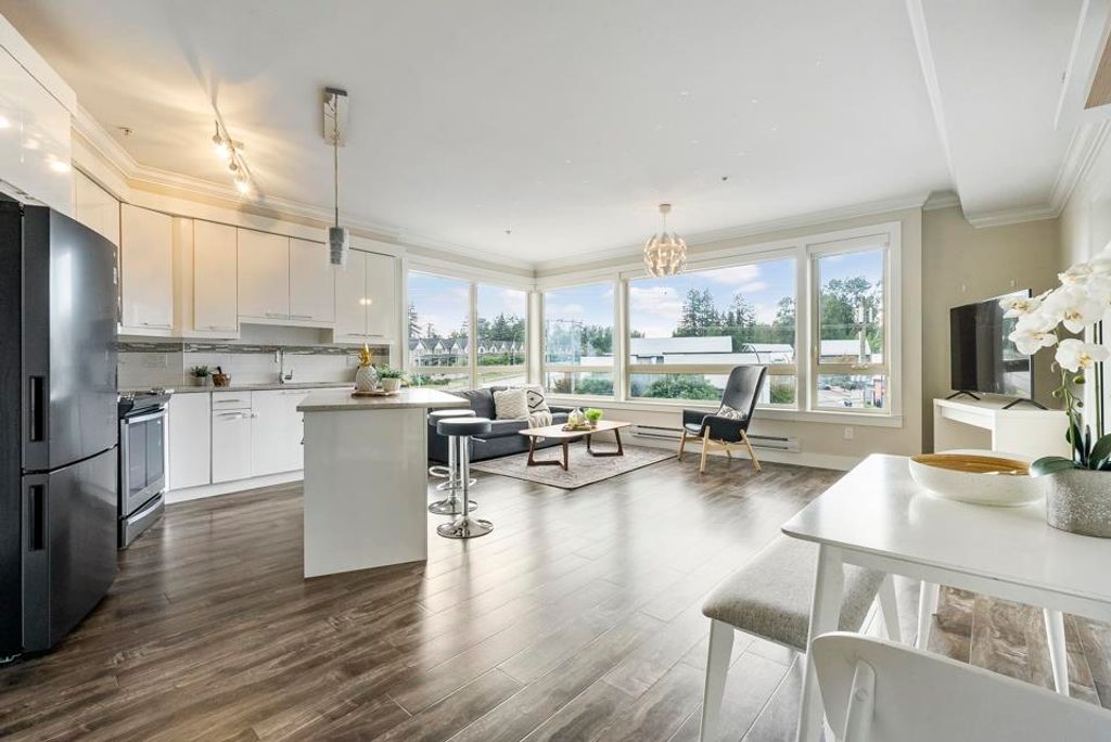 listing image 1106003790042663154