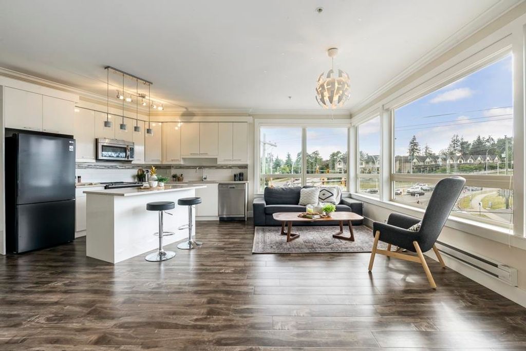 listing image 1103680557631650805