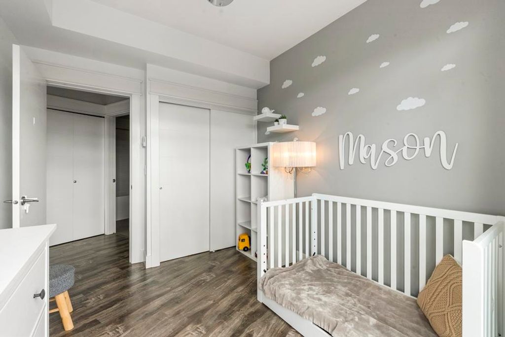 listing image 1108366448754961341