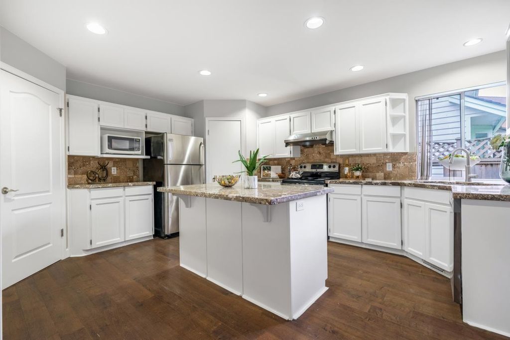 listing image 1100144202293511388