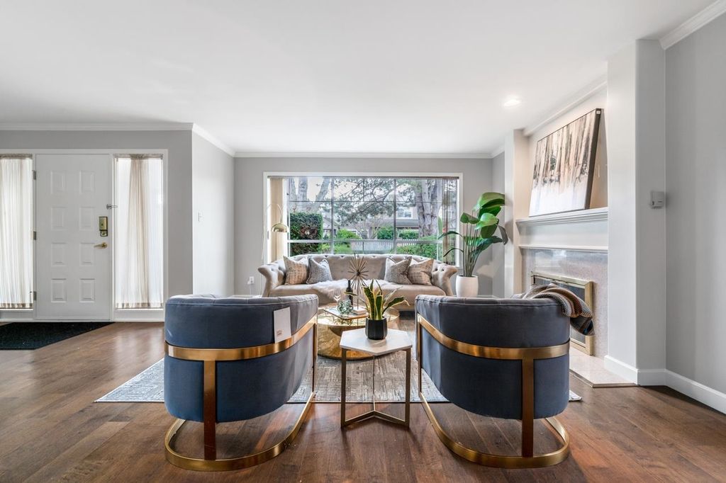 listing image 1103958880232330146