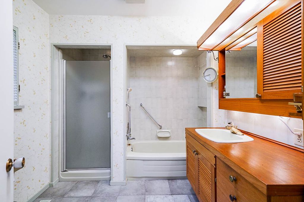 listing image 1104527723073317022