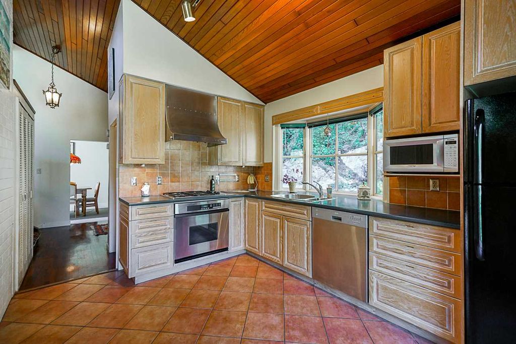 listing image 1107397982747812213