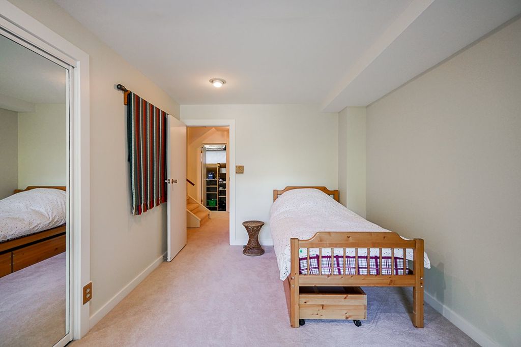 listing image 1107628243044497639