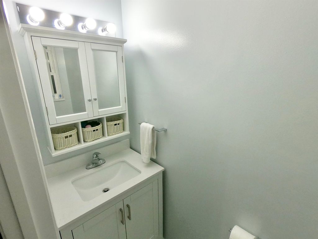 listing image 1101242001137976872