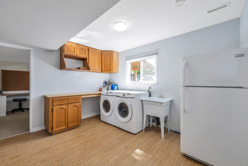 listing image 1107285042931665819