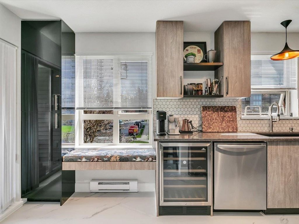 listing image 1109567283348218476