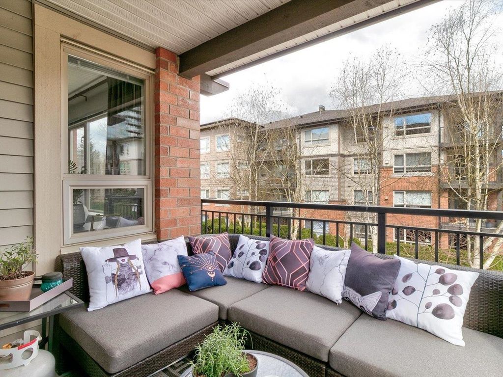 listing image 1109359043901679649