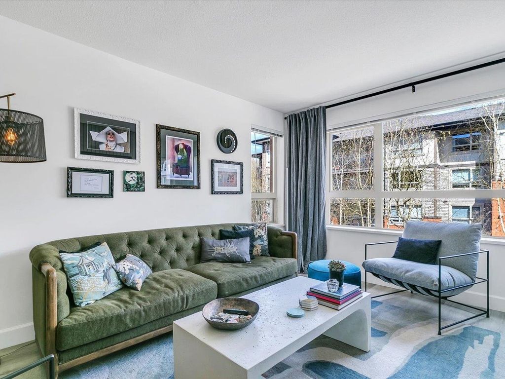 listing image 1101808900379662285