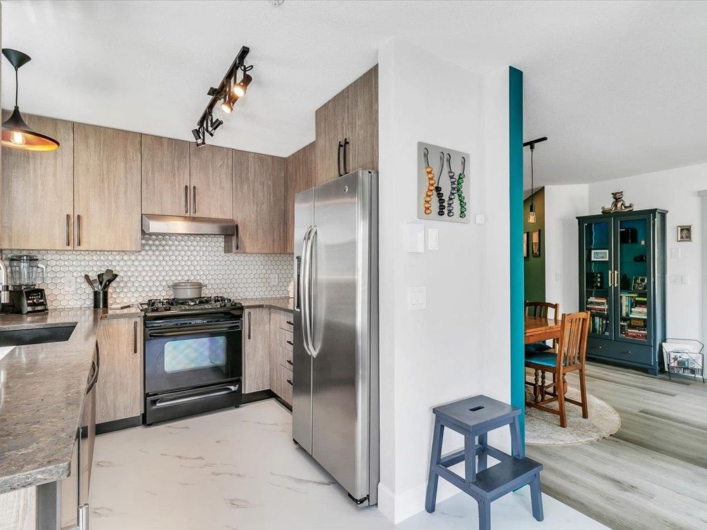 listing image 1106462943712367052